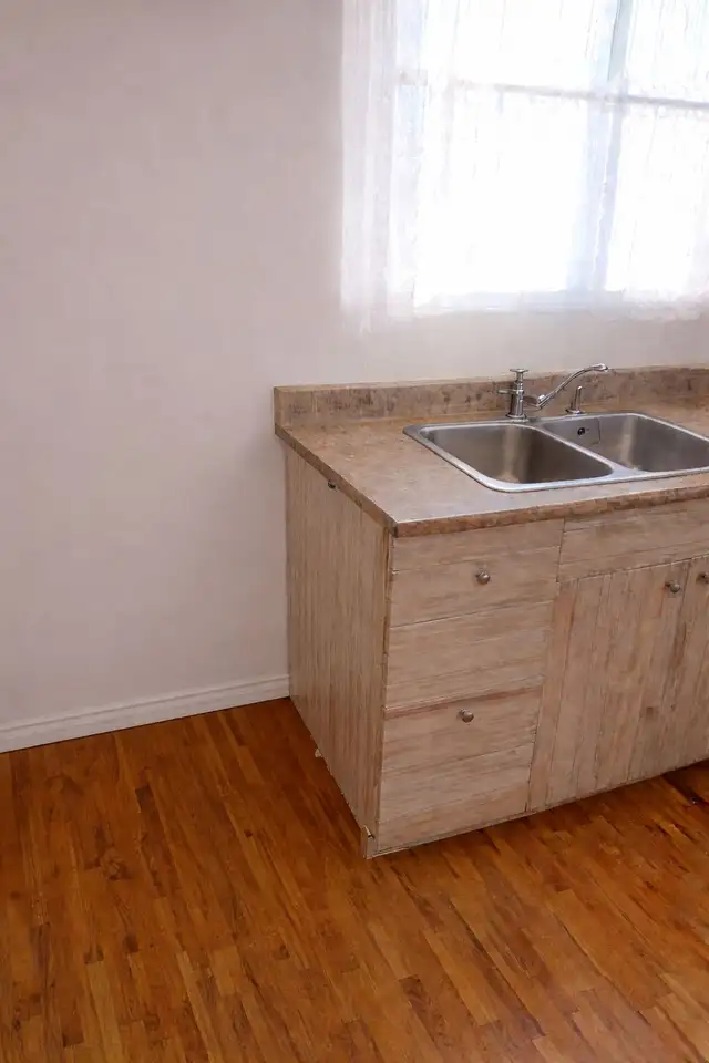 NDG Large and bright 5 1/2 for the 1st of July - Photo 5