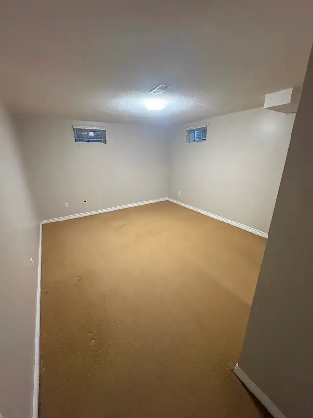 Two bed basement for rent. - Photo 5