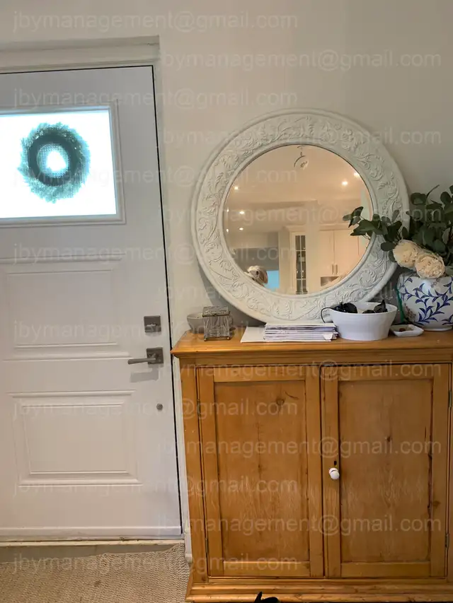 Bright, modern 2-bedroom apartment in Annex - Photo 3