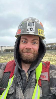 hard working male seeking cash work Sunday and Monday