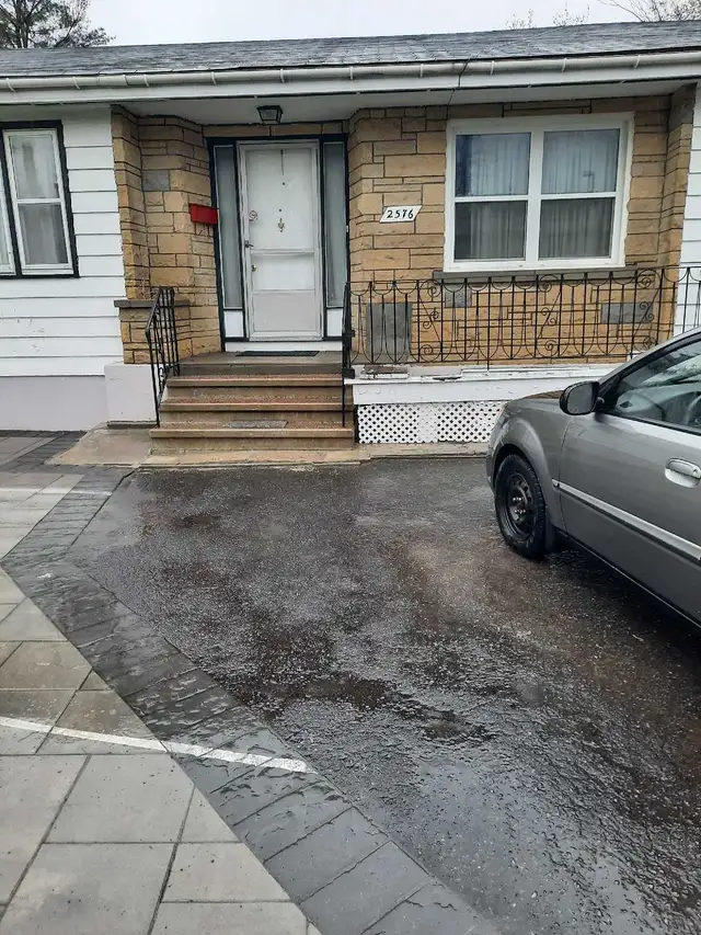 one furnished bedroom - Photo 8