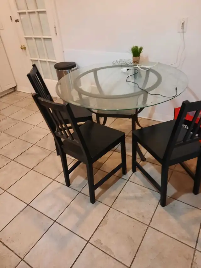 one furnished bedroom - Photo 10