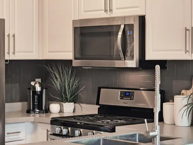 Selling Complete Kitchen/Pantry & Appliances (Read Full Ad) - Photo 4