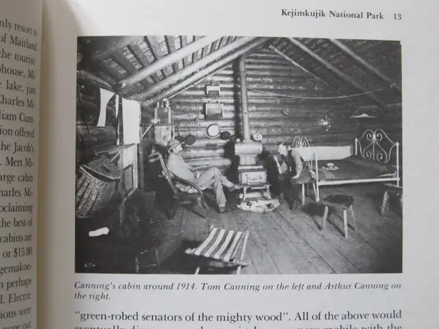 KEJIMKUJIK NATIONAL PARK, A Guide – 1982 - Photo 7