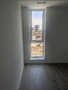 Beautiful Large Master Bedroom w Private Bath - Photo 2
