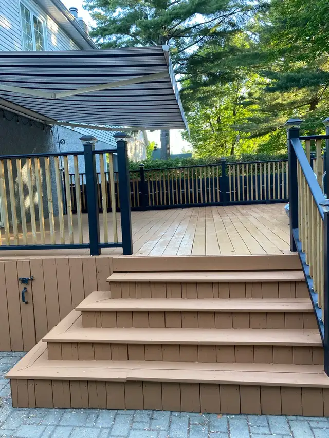 Deck staning - Photo 2