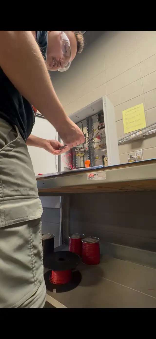 Instrumentation and Controls Technician Registered Apprentice - Photo 2