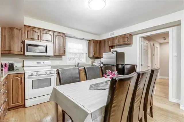 BEDROOM AVAILABLE IN BRAMPTON - Photo 5