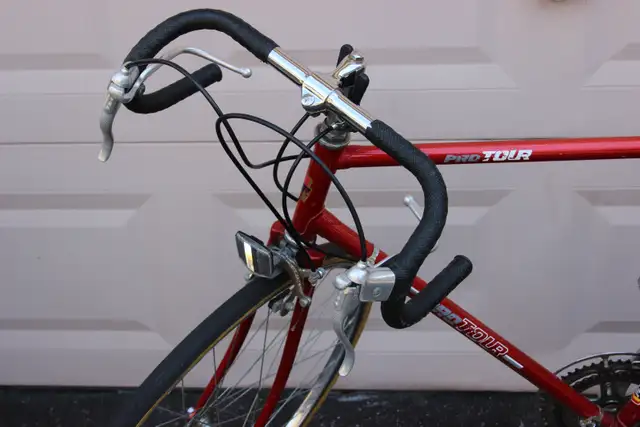 VINTAGE EXCELLENT Large Frame Ten Speed. - Photo 2