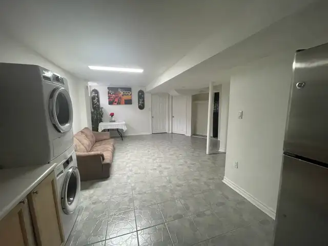 Spacious 2 BDR Apartment for rent