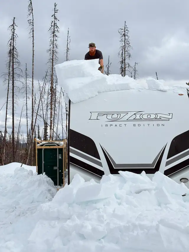 2008 Dodge 3500 Mega Cab - Photo 2