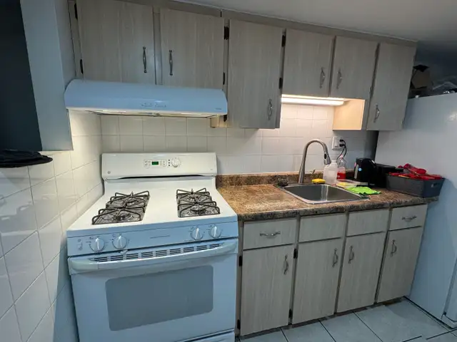East Downtown (Woodbine/Danforth) ONE bdrm $1475 - Photo 5