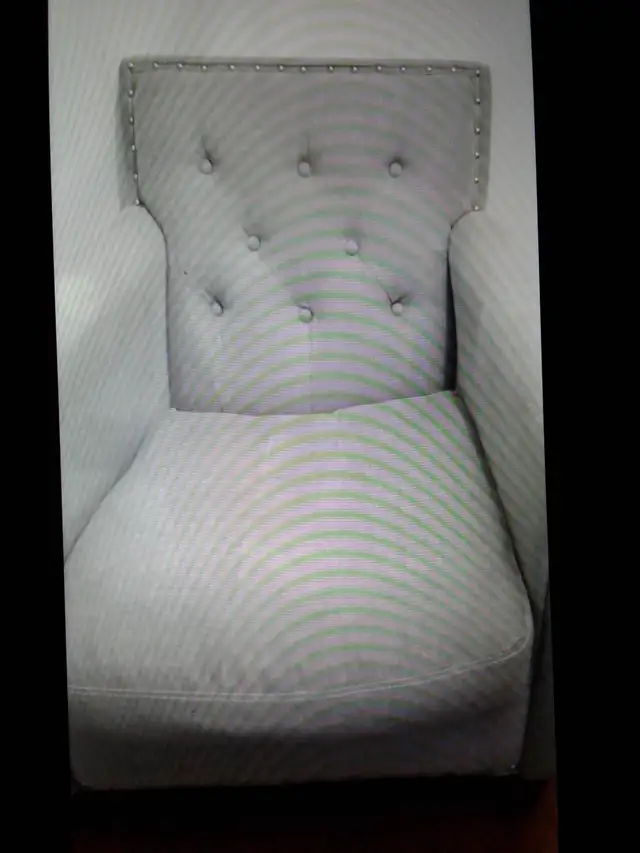 sofa chair / single-seater: $20 or trade - Photo 5