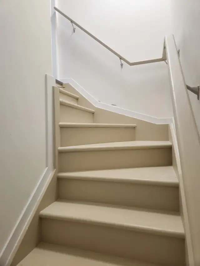 15 Mins. Walk to Trent University! - Bedroom 4 for Rent - Photo 5