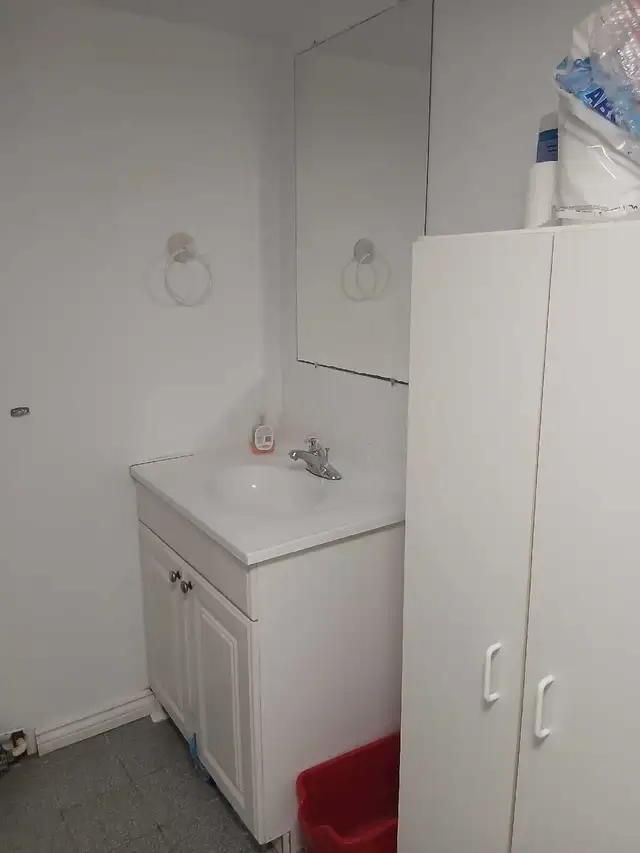 Student Summer Sublet (Furnished) - Photo 5