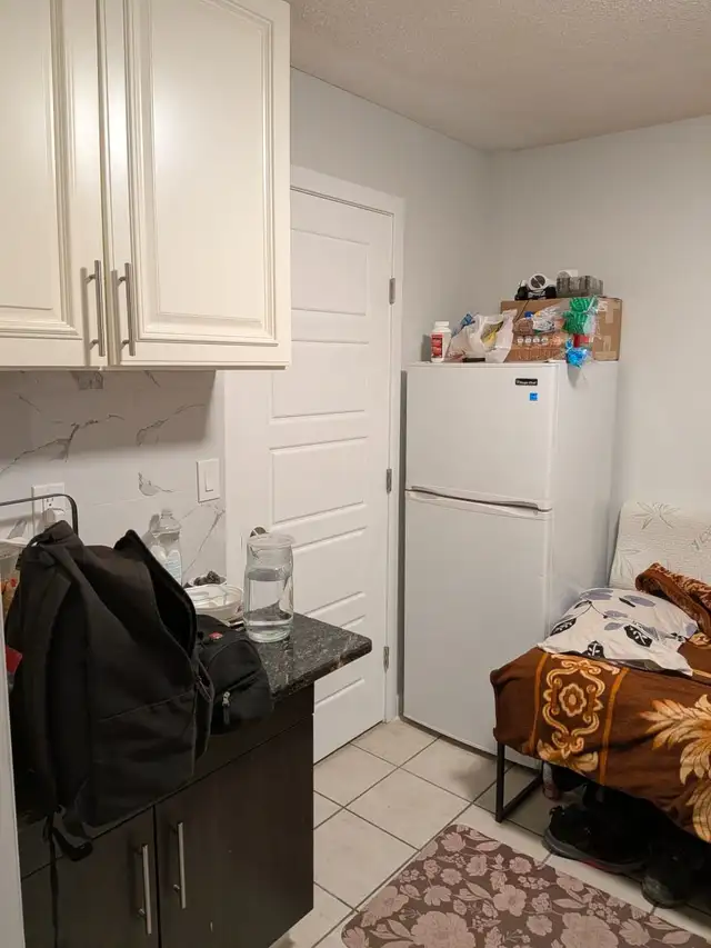 room for rent - Photo 3