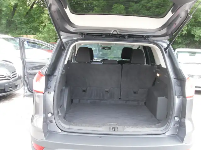 2014 Ford Escape SE - Photo 9