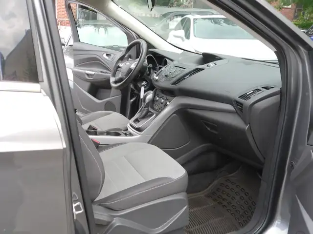 2014 Ford Escape SE - Photo 10