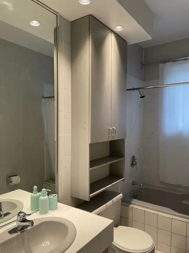 SuperLocation-next to metro-idea for family of6 or 2 student - Photo 8