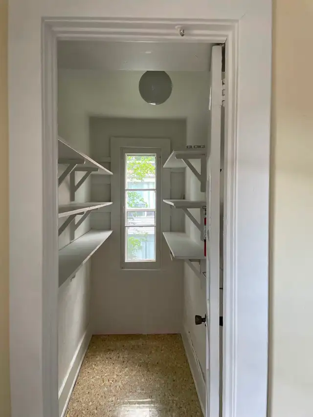 furnished 3 Bedroom -metro cote vertu-family of 6 or 3 students - Photo 9