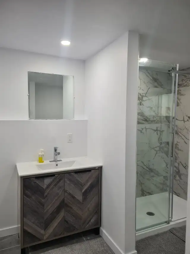 Chambres meublées à louer – Vieux-Longueuil | Tout inclus | - Photo 3