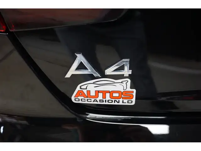 2025 Audi A4 KOMFORT 45 TFSI 2.0T QUATTRO - CUIR - TOIT OUVRANT - Photo 12