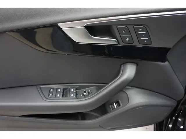 2025 Audi A4 KOMFORT 45 TFSI 2.0T QUATTRO - CUIR - TOIT OUVRANT - Photo 42