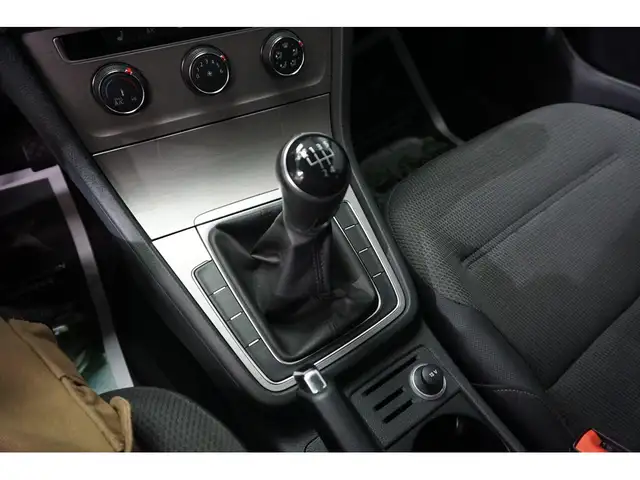 2016 Volkswagen Golf TRENDLINE 1.8 TSI - MANUEL SIÈGES CAMERA BL - Photo 22