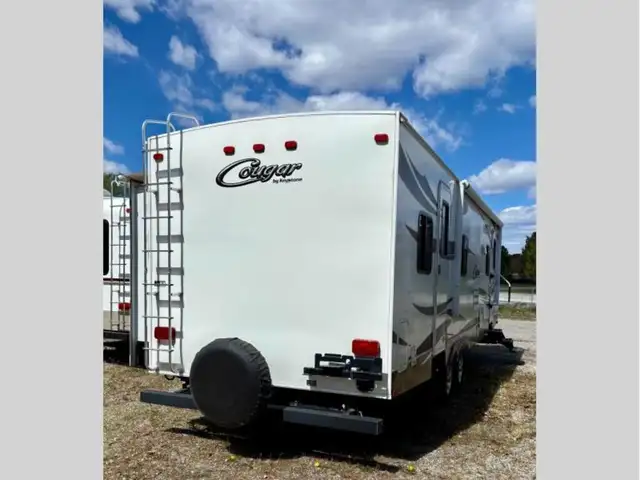 2013 Keystone RV Cougar Half-Ton Series 27RBSWE - Photo 5