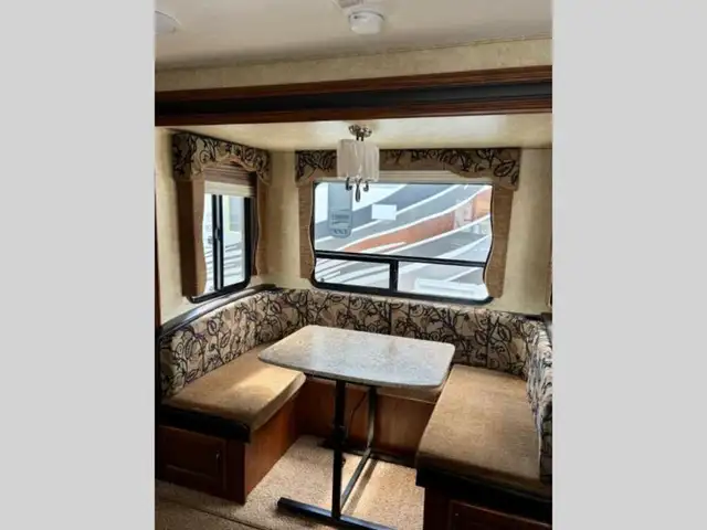 2013 Keystone RV Cougar Half-Ton Series 27RBSWE - Photo 9