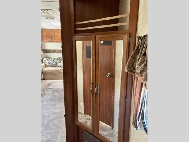 2013 Keystone RV Cougar Half-Ton Series 27RBSWE - Photo 13