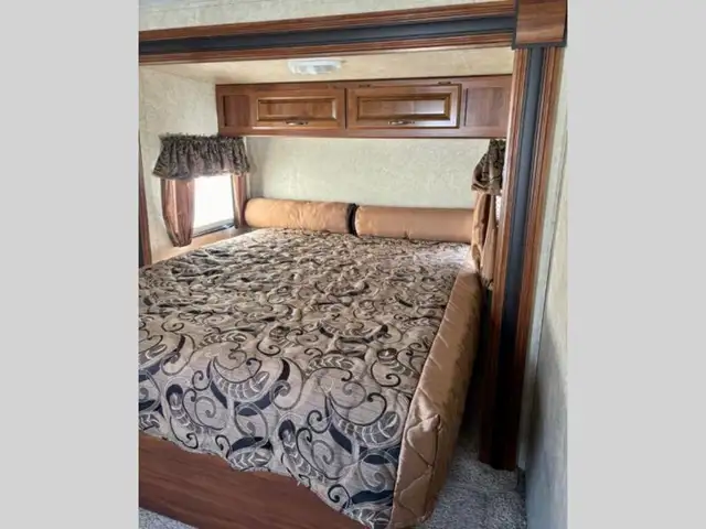 2013 Keystone RV Cougar Half-Ton Series 27RBSWE - Photo 15