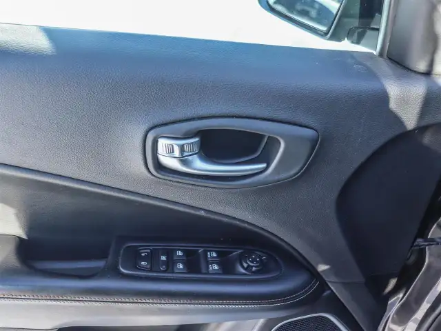 2018 Jeep Compass North 4X4 | HEATED SEATS | REMOTE START | R... - Photo 8