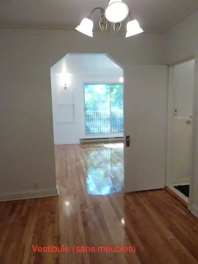 N.D.G. NDG, 3-1/2 totalement renove, condo style 800pc. Juillet - Photo 10