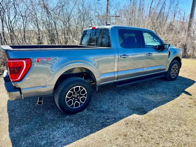 2022 Ford F-150 XLT FX4 6.5' Box Hybrid Clean Carfax | Pano Roof - Photo 6