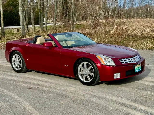 2007 Cadillac XLR Convertible 4.6L V8 RWD Auto Hard-Top Converti - Photo 3