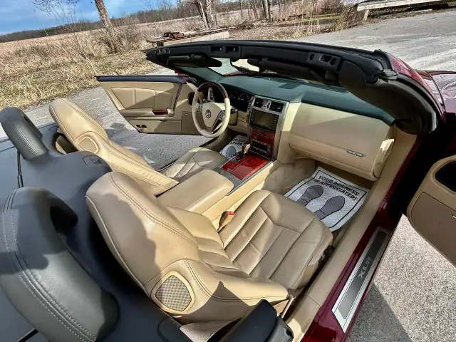 2007 Cadillac XLR Convertible 4.6L V8 RWD Auto Hard-Top Converti - Photo 23