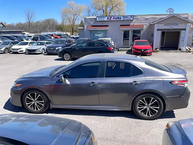 2019 Toyota Camry HYBRID SE - Photo 7