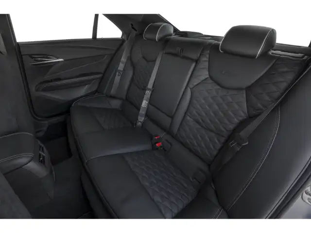 2025 Cadillac CT4-V - Photo 11