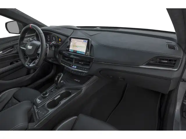 2025 Cadillac CT4-V - Photo 13