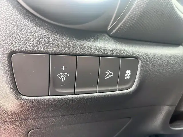 2022 Hyundai Kona 2.0L Preferred Preferred AWD | Heated Seats... - Photo 10