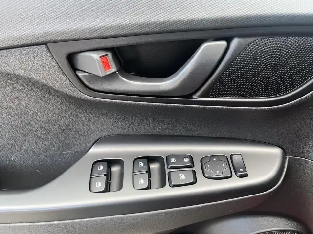 2022 Hyundai Kona 2.0L Preferred Preferred AWD | Heated Seats... - Photo 13