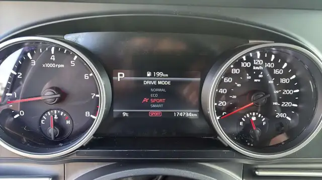 2022 Kia Carnival LX FWD Ltd Avail - Photo 15