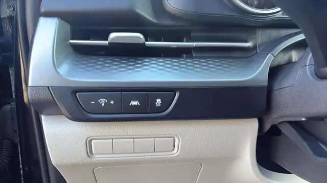 2022 Kia Carnival LX FWD Ltd Avail - Photo 22