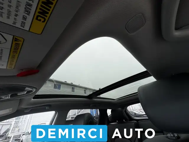 2013 Hyundai Santa Fe LimitéeAWDTOIT PANOSIEGES EN CUIRS - Photo 5