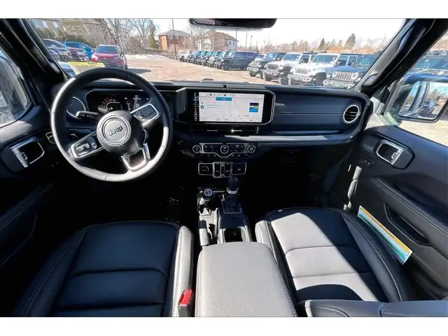 2026 Jeep Wrangler Sahara - Photo 5