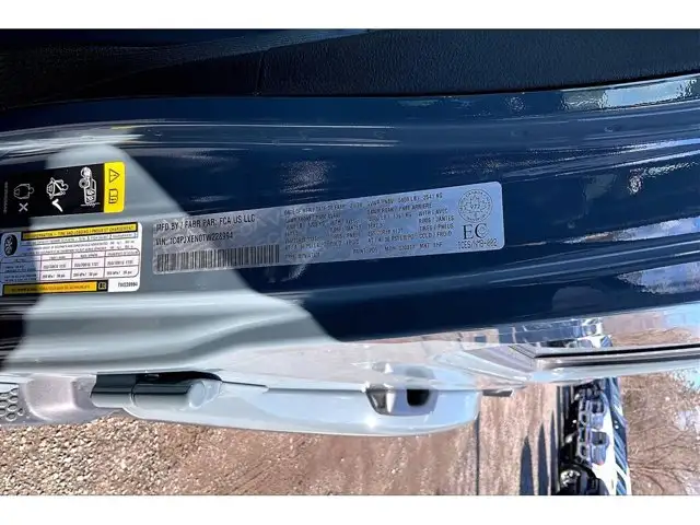 2026 Jeep Wrangler Sahara - Photo 13