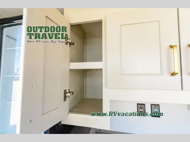 2026 Grand Design Influence 3904BH - Photo 11