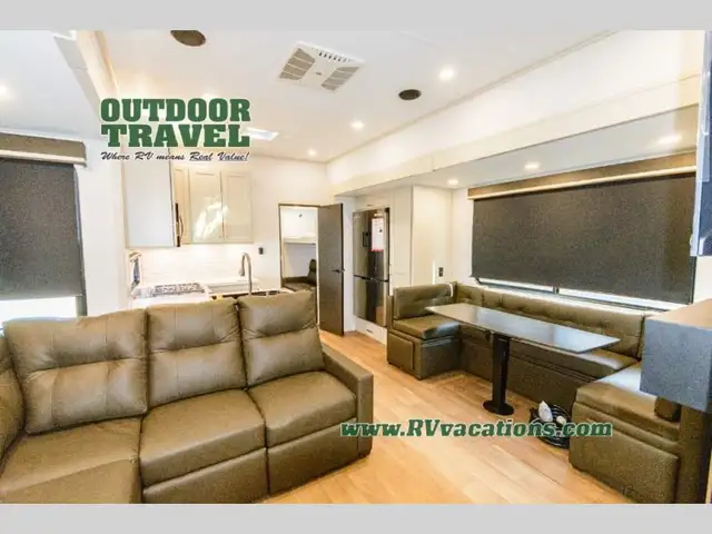 2026 Grand Design Influence 3904BH - Photo 13
