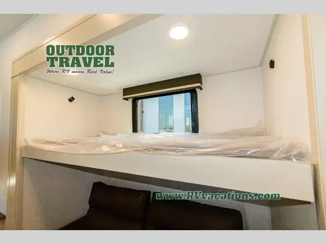 2026 Grand Design Influence 3904BH - Photo 44